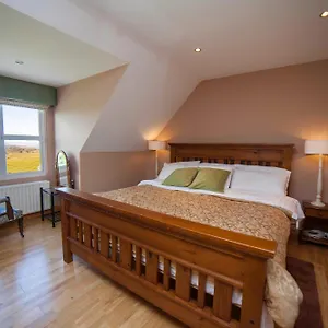 Homestay Farnaught House