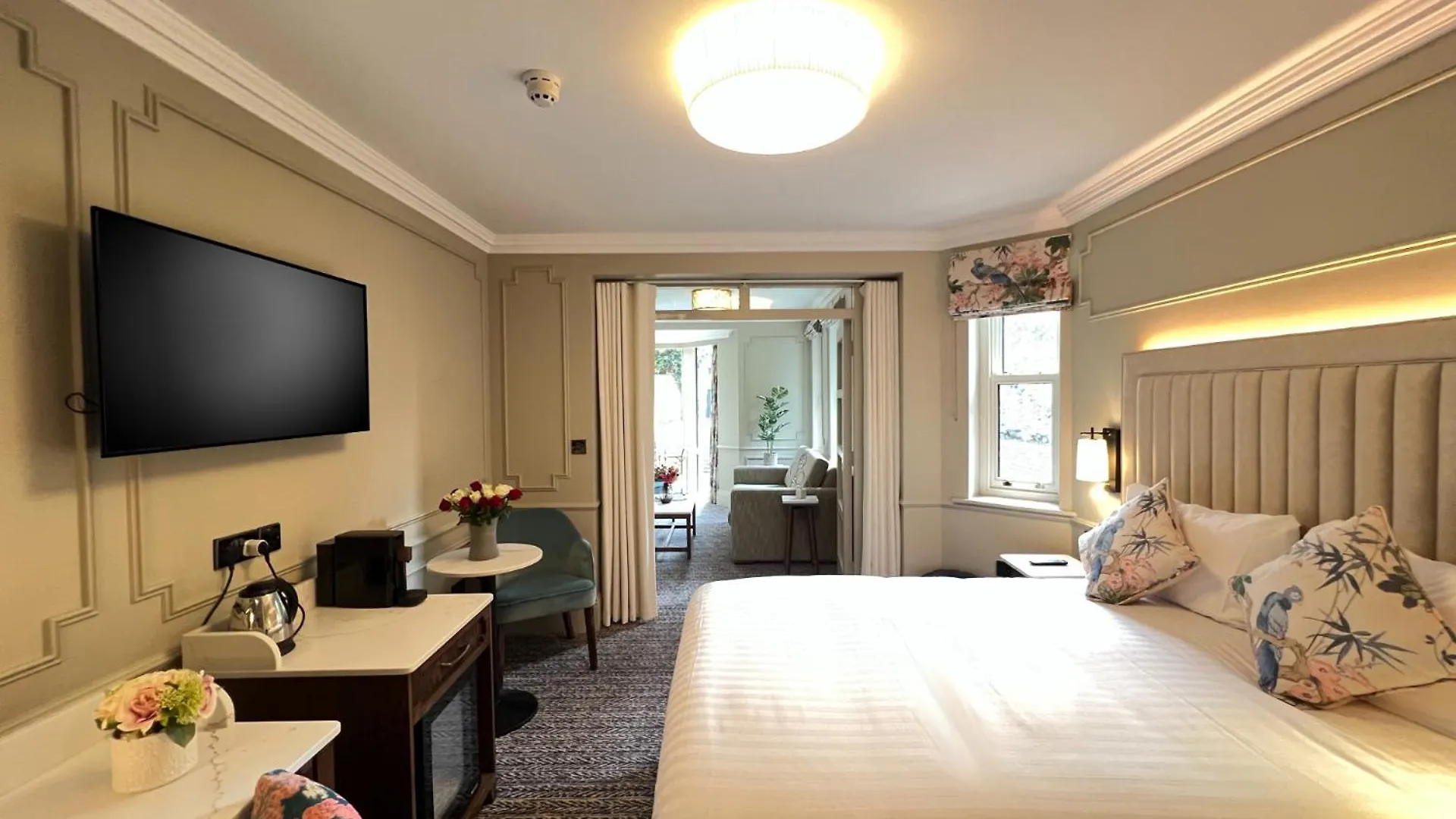 Waterloo Town House & Suites Dublin Hotel