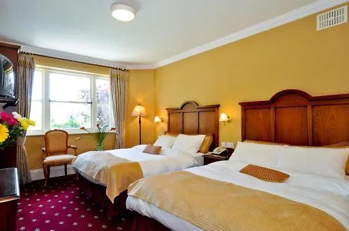 Waterloo Town House & Suites Dublin Hotel